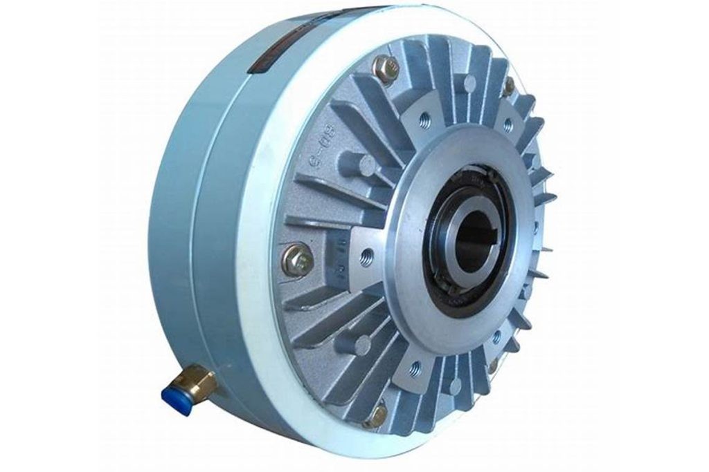 米兰推荐单足球的特点及维保注意点