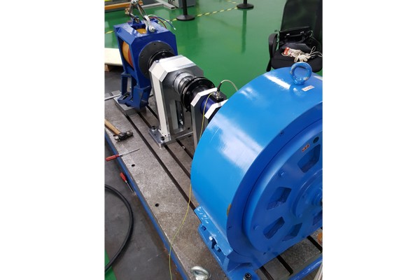 曳引电机扭矩加载台